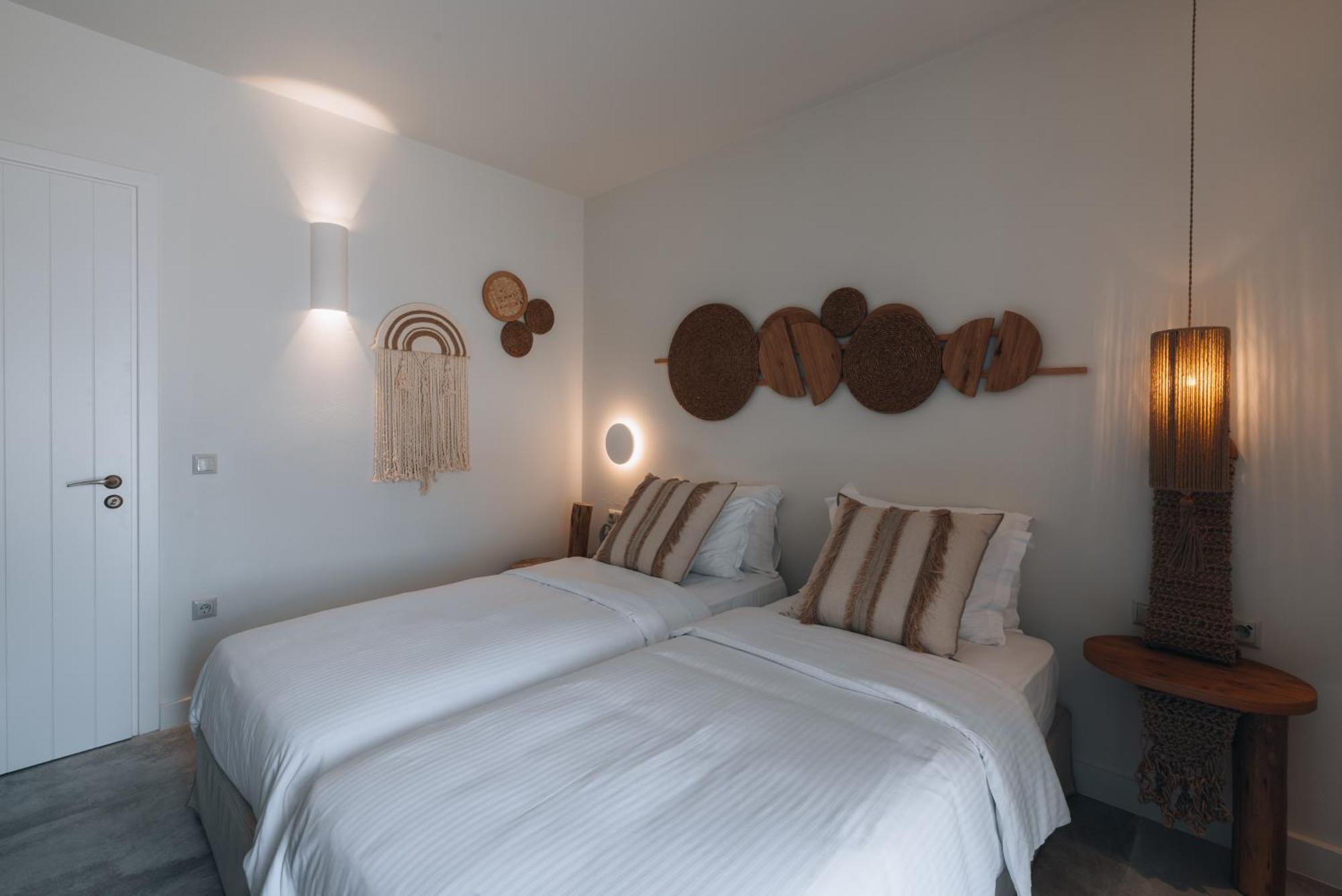 Kosmitis Suites & Villas Náousa Rom bilde