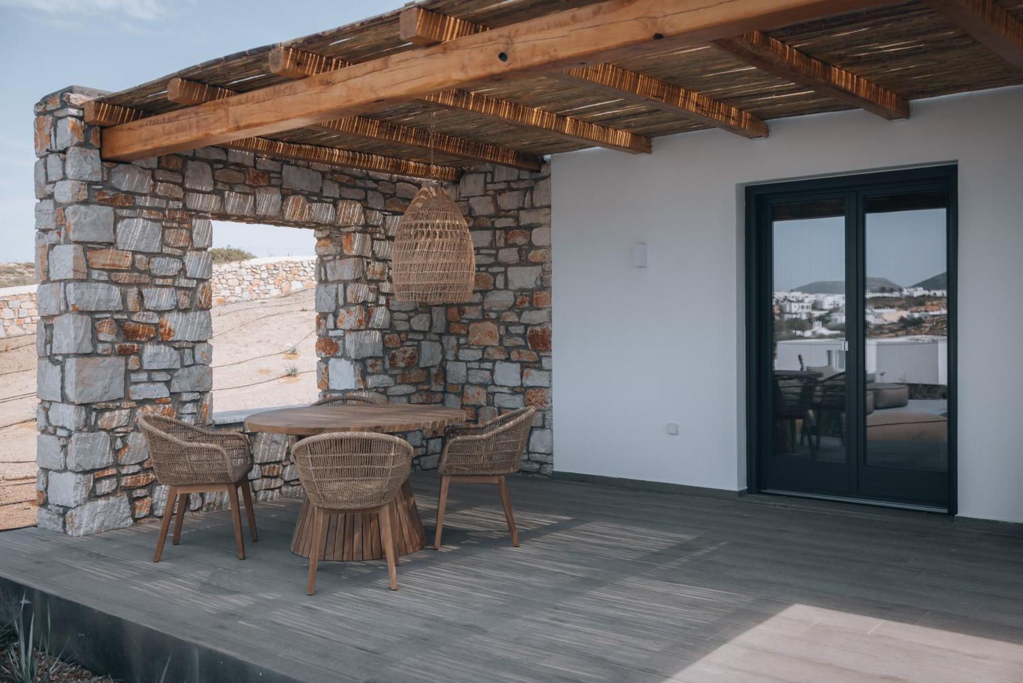 Kosmitis Suites & Villas Náousa Rom bilde