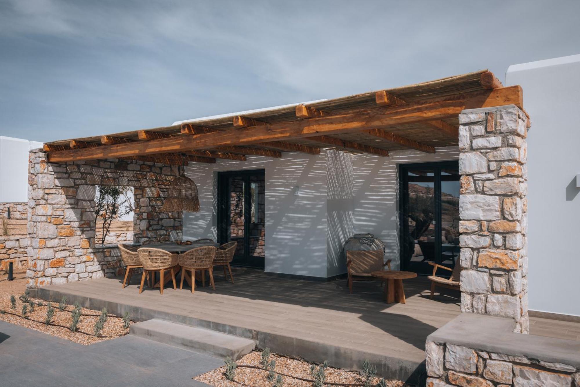 Kosmitis Suites & Villas Náousa Rom bilde