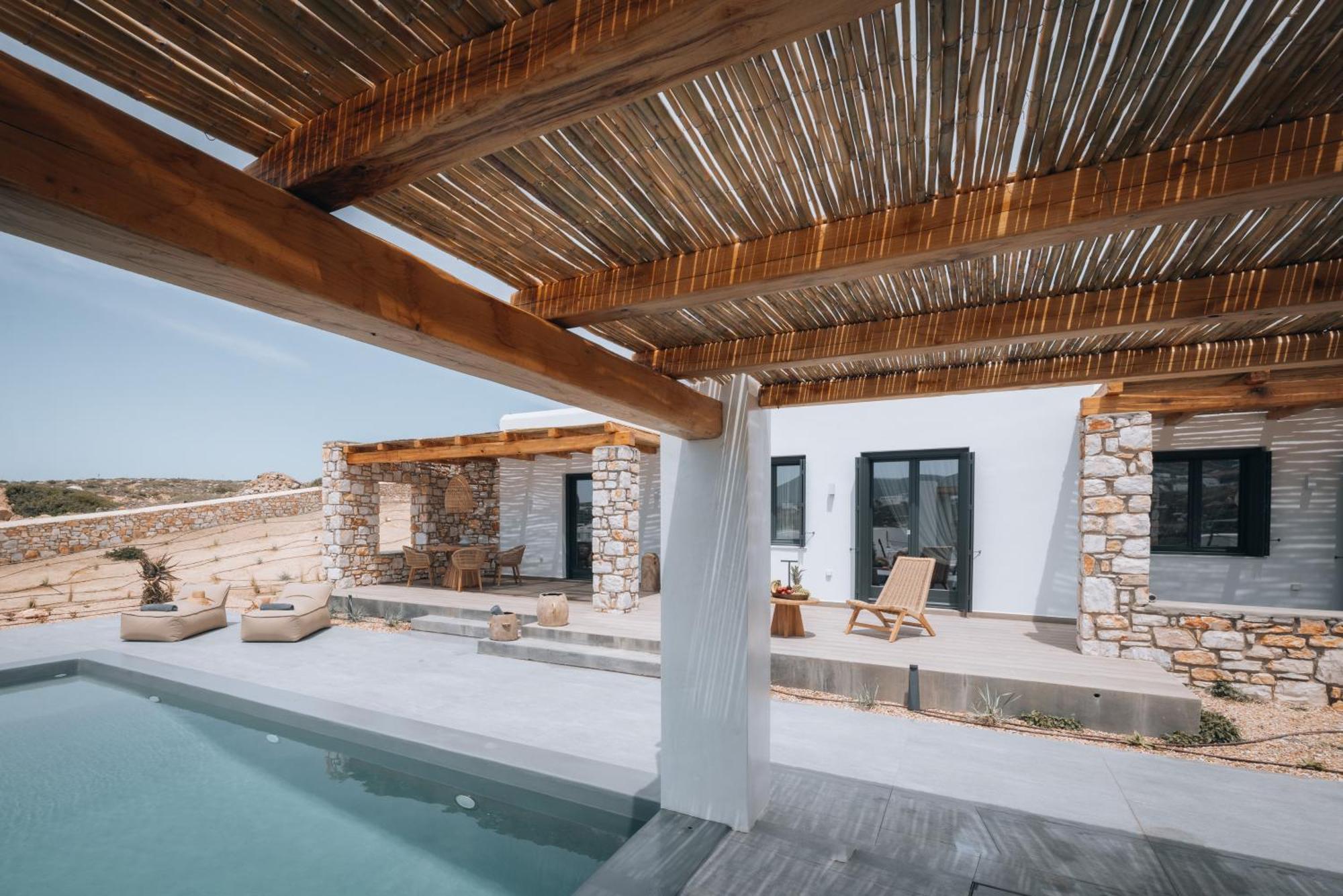 Kosmitis Suites & Villas Náousa Rom bilde